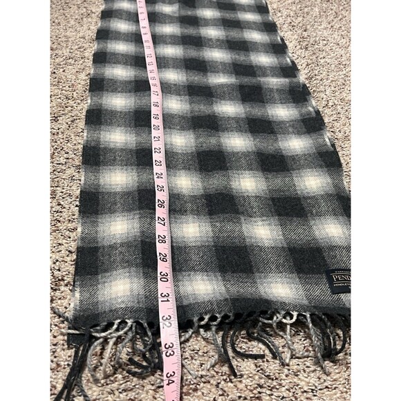 Pendleton Vintage Black Gray Plaid Men’s Scarf 100% Wool Made In USA Fringe - Picture 5 of 6